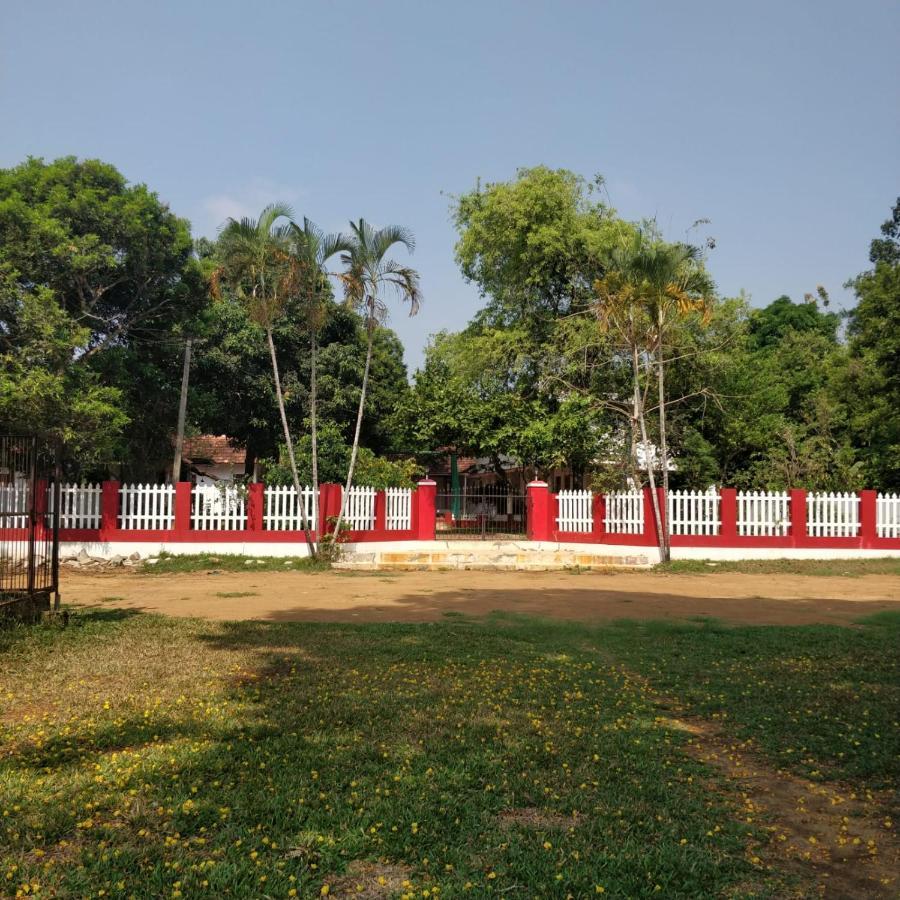 Akkara Homestay & Ayurveda Коттаям Экстерьер фото