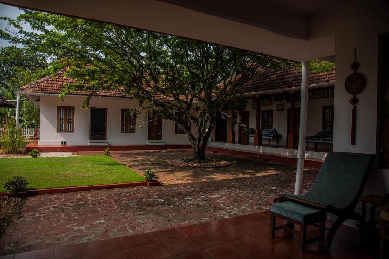 Akkara Homestay & Ayurveda Коттаям Экстерьер фото