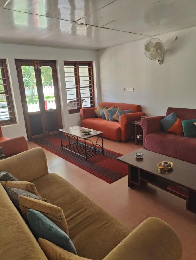 Akkara Homestay & Ayurveda Коттаям Экстерьер фото