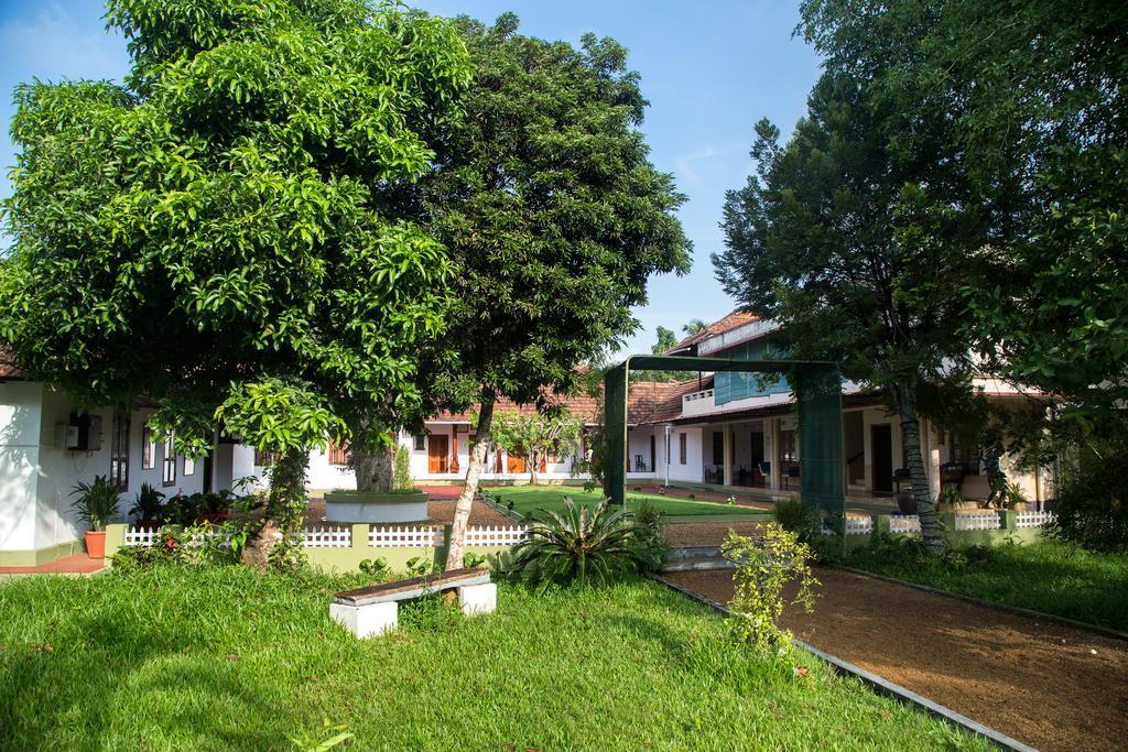 Akkara Homestay & Ayurveda Коттаям Экстерьер фото