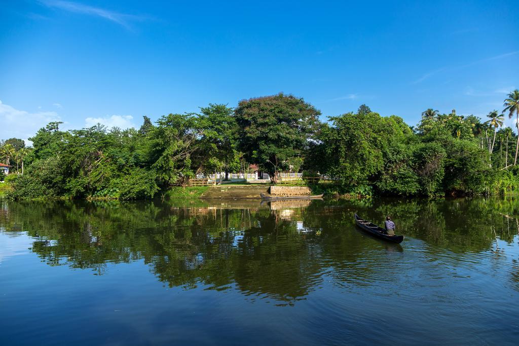 Akkara Homestay & Ayurveda Коттаям Экстерьер фото