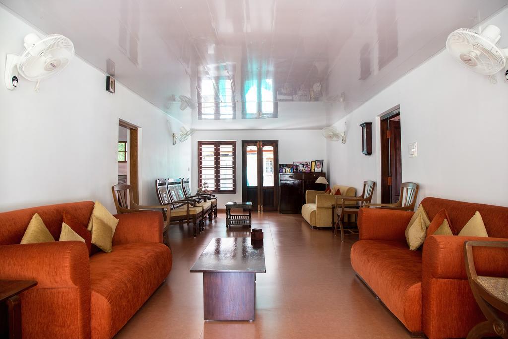 Akkara Homestay & Ayurveda Коттаям Экстерьер фото